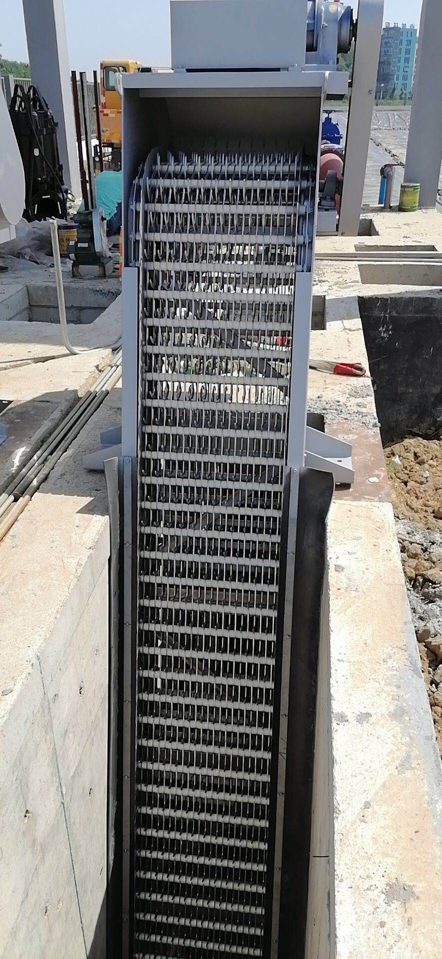 解決水體污染的好用的工具回轉式格柵機