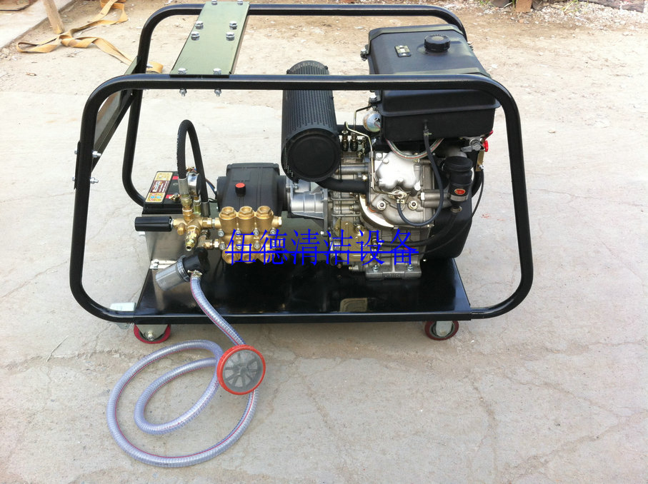 DL2145清洗300mm管子小型高压疏通车-产品