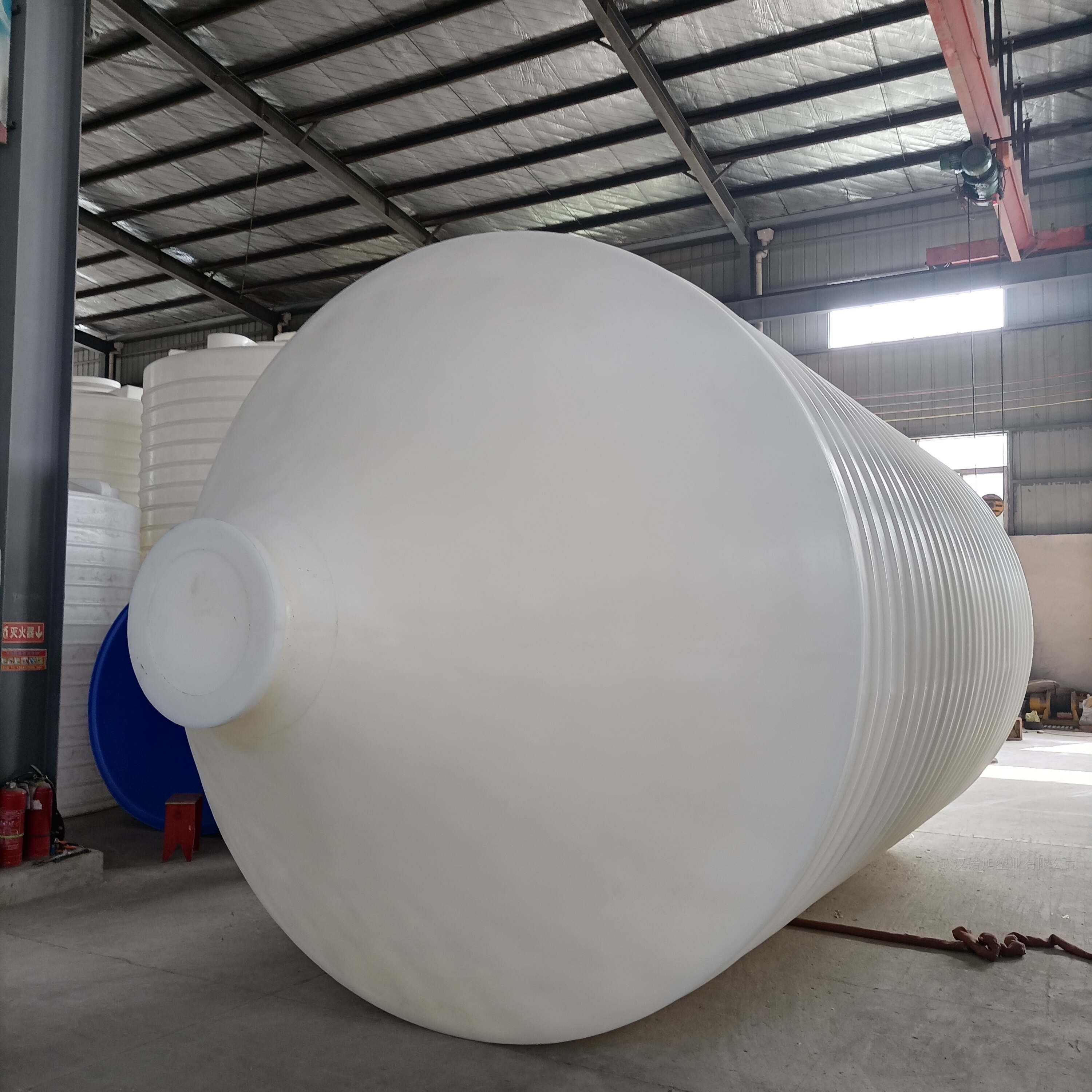 50立方防腐蝕耐高溫石英砂提純反應(yīng)桶 PE聚乙烯錐底桶 一體成型非焊接